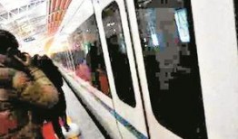 武汉轻轨站爆料新闻视频,视频揭秘惊心动魄一幕